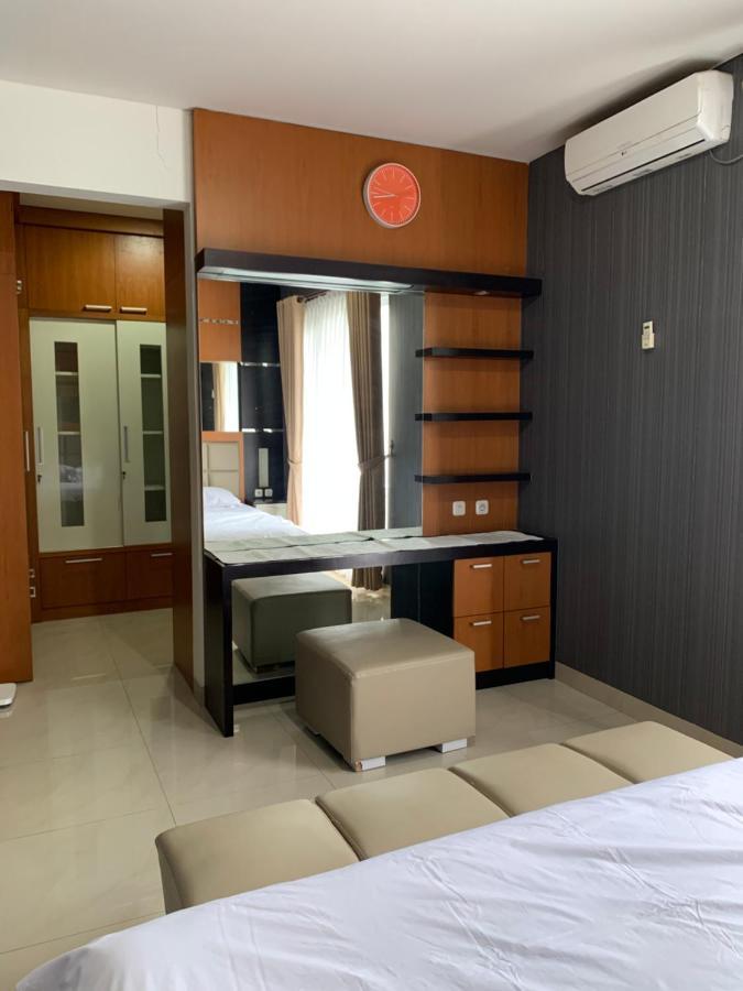 Platinum Setramurni Guest House Bandung 3Br Exterior photo